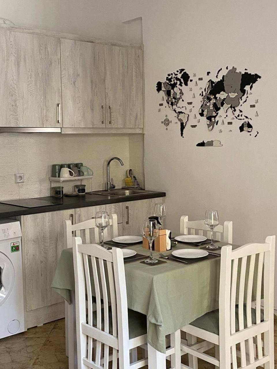 Happy Apartment Sarandë エクステリア 写真