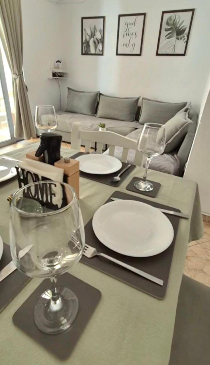 Happy Apartment Sarandë エクステリア 写真