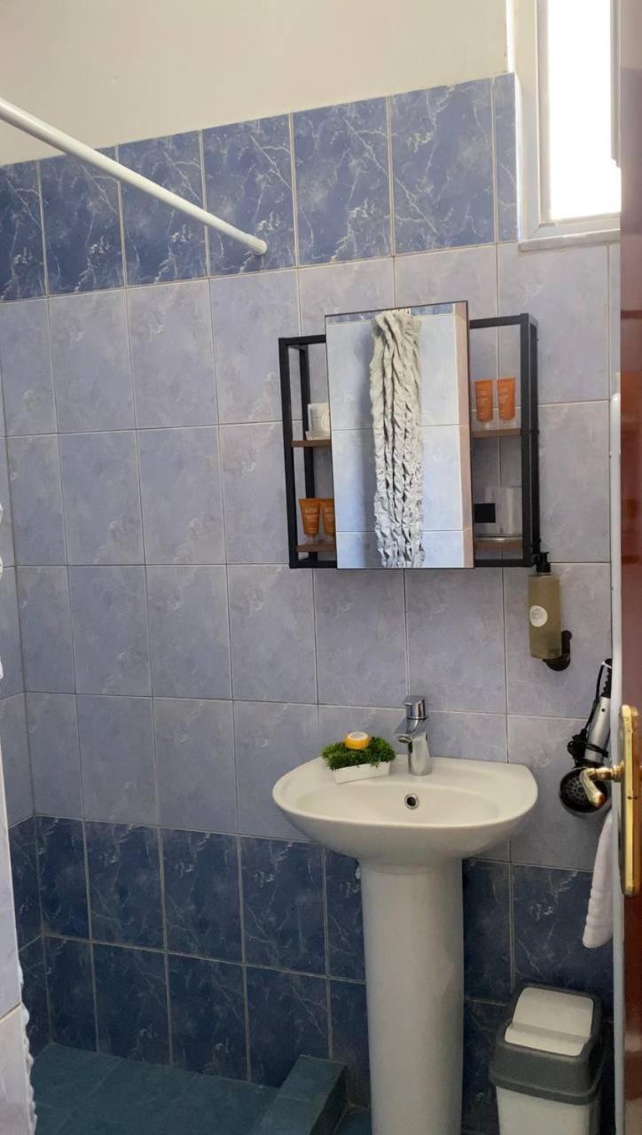 Happy Apartment Sarandë エクステリア 写真